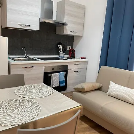 Il Loft Di Mavy شقة لا سبيتسْيا